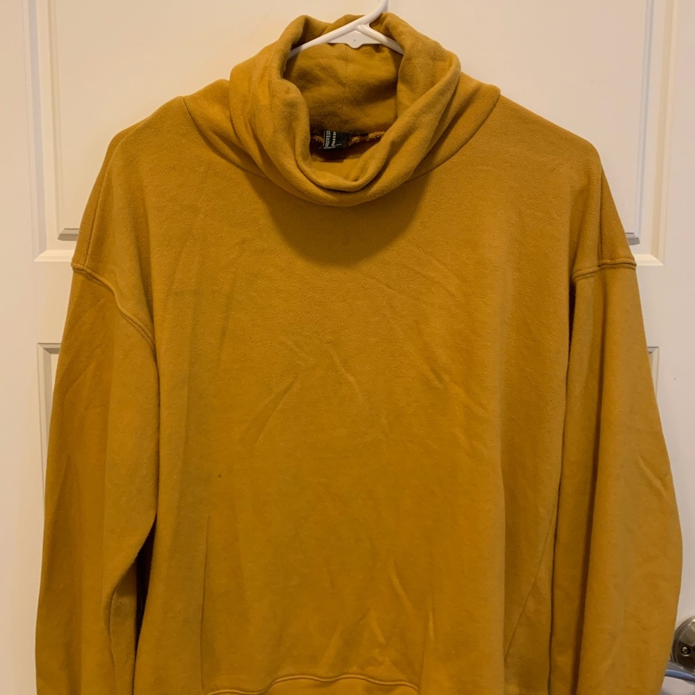 Turtle neck sweater